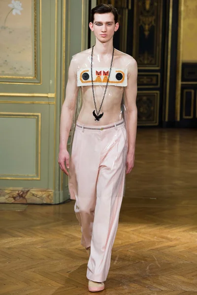 Look 2